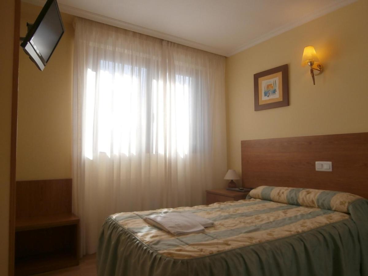 Hostal El Volante Estella Cameră foto